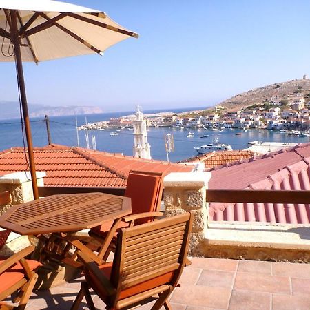 Bright Sun Villas Chalki Town エクステリア 写真